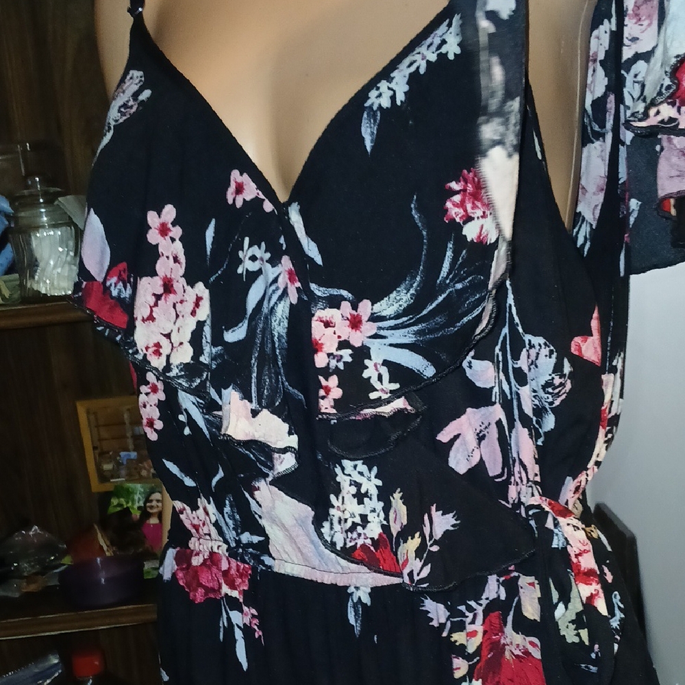 Xhilaration Black and Pink Floral Jumpsuit - Picture 7 of 11